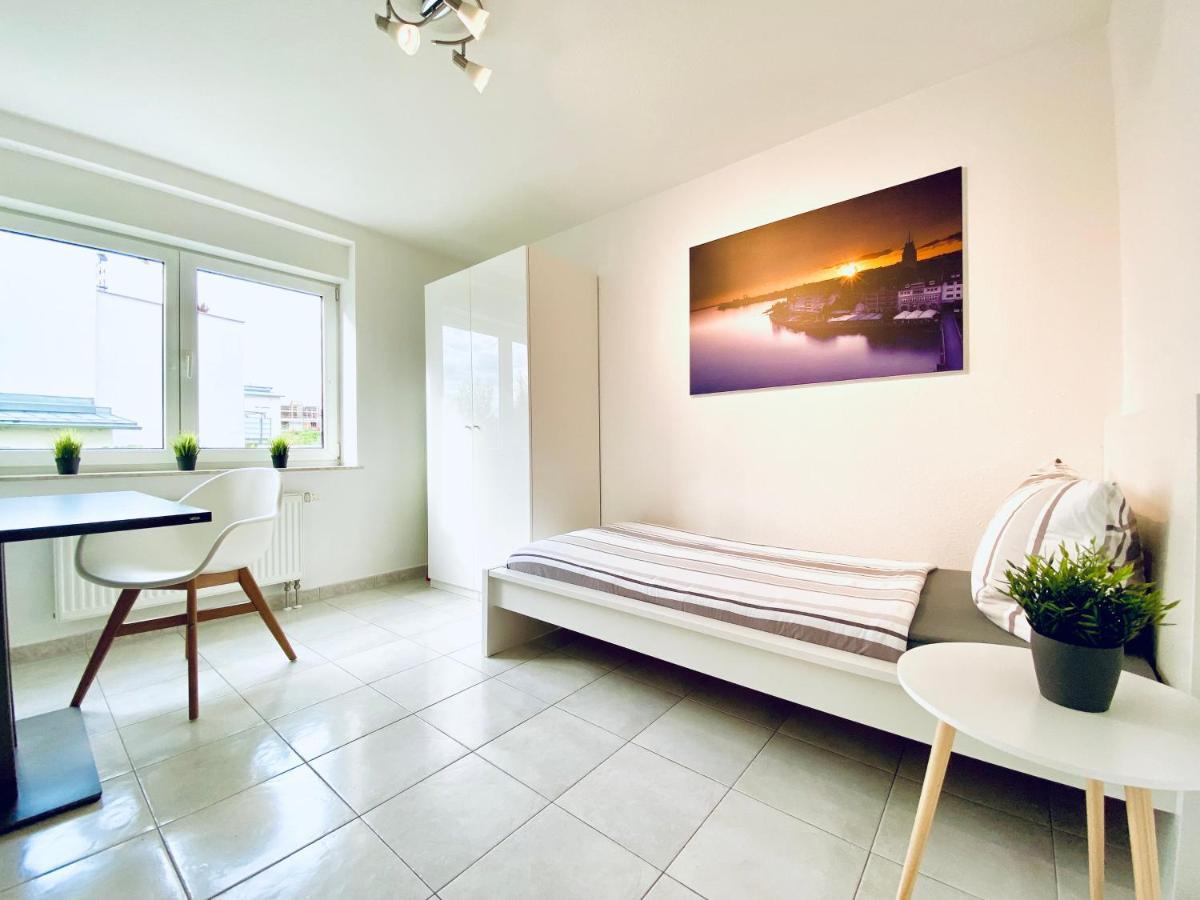 Auszeit Apartment Bodensee: Lakeside Retreat with Sunny Terrace Friedrichshafen Exterior photo